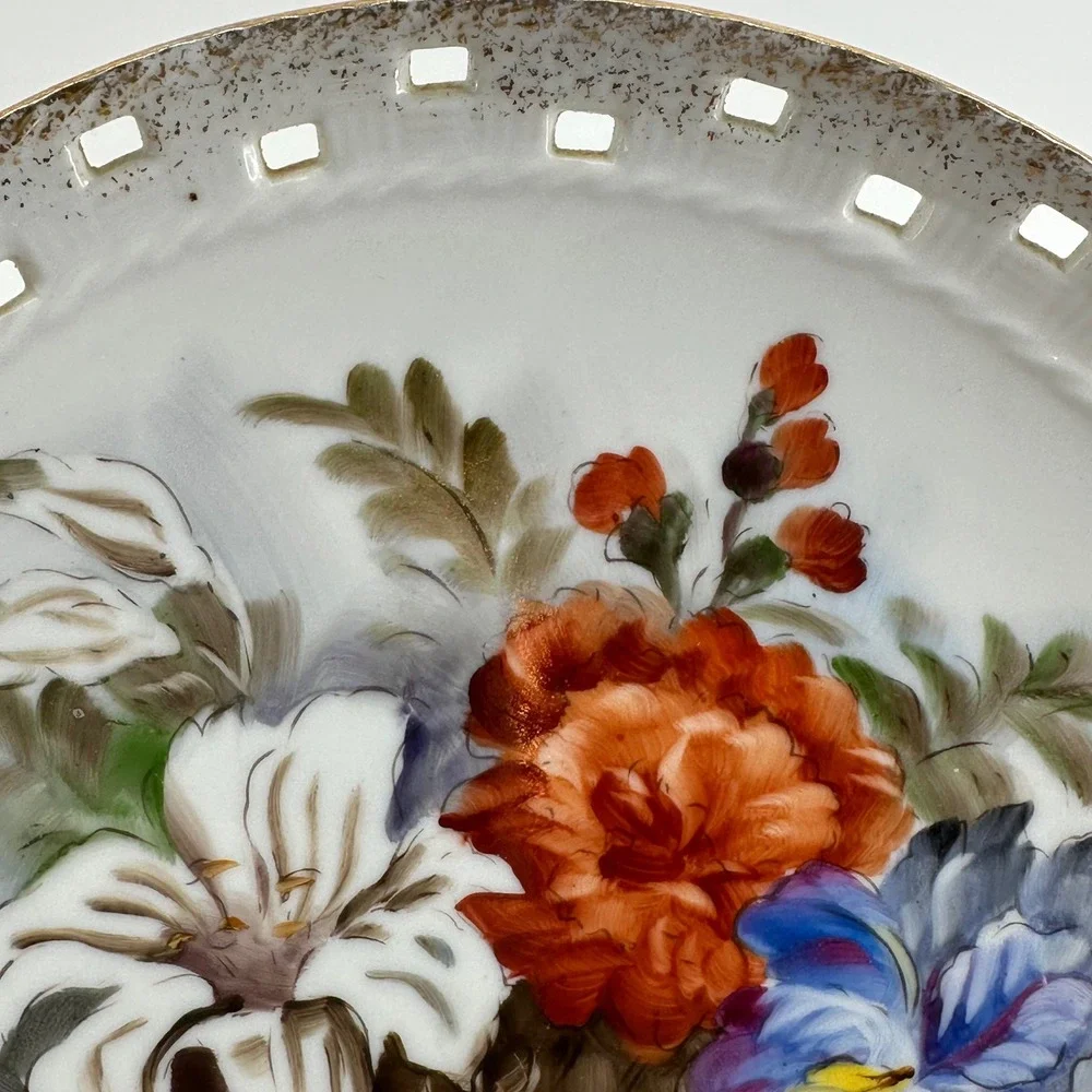 Vintage Decorative Pierced Plate White Gold Fruit Floral Reticulated Plate Wall